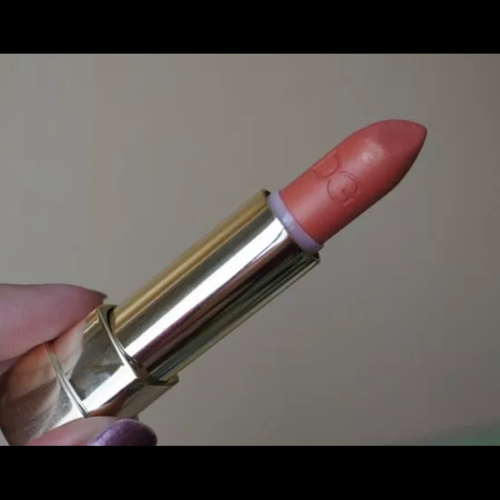 Dolce Gabbana shine lipstick  53 delicate tester
